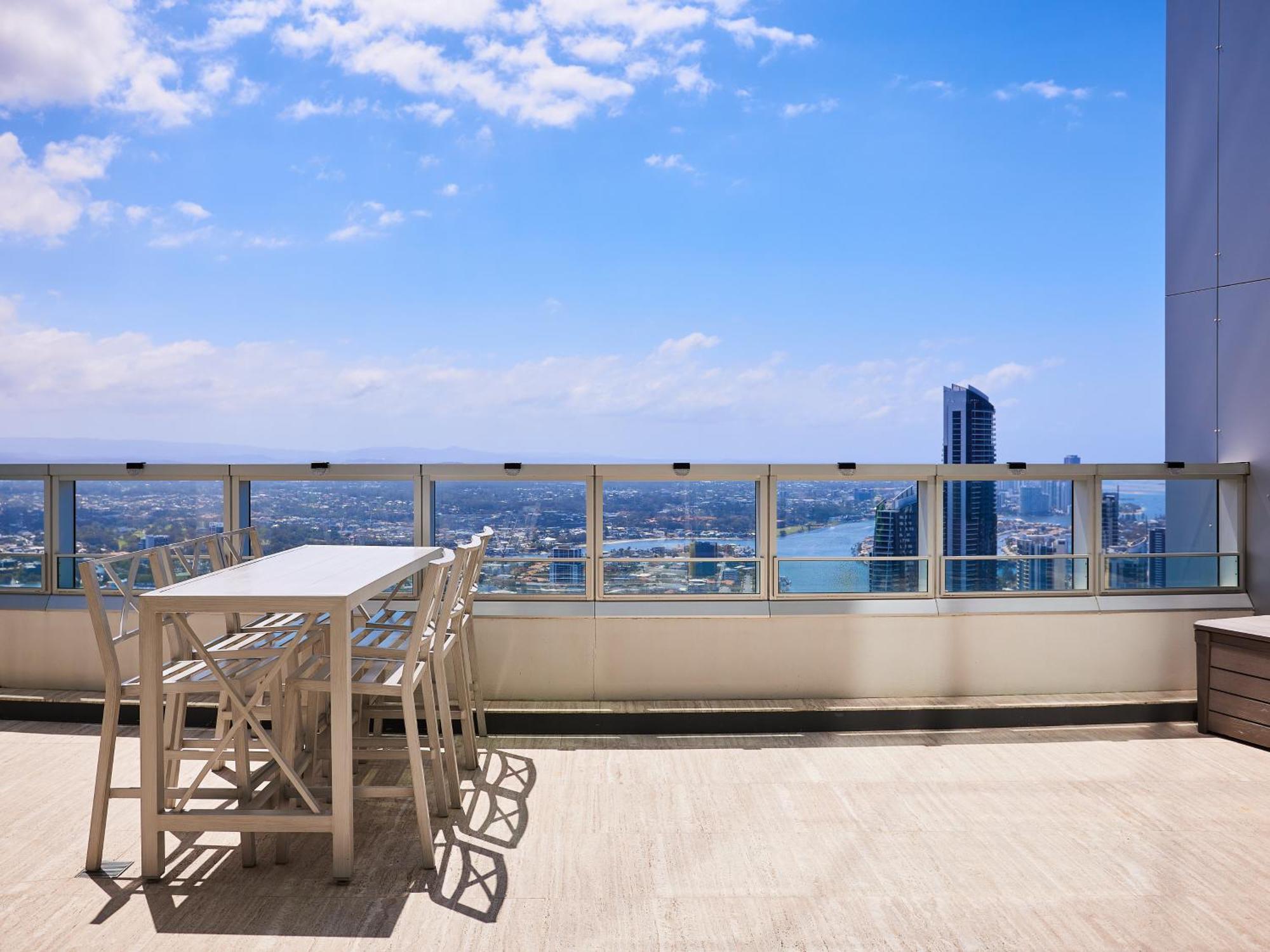 Serain Residences On 9 Hamilton Avenue Gold Coast Exterior foto