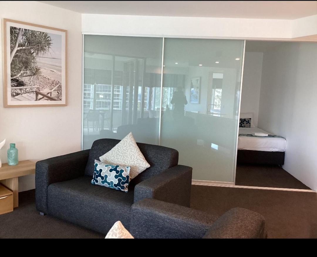 Serain Residences On 9 Hamilton Avenue Gold Coast Exterior foto